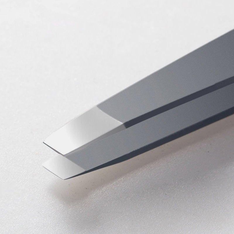 Eyebrow Clip  Slant Tweezers