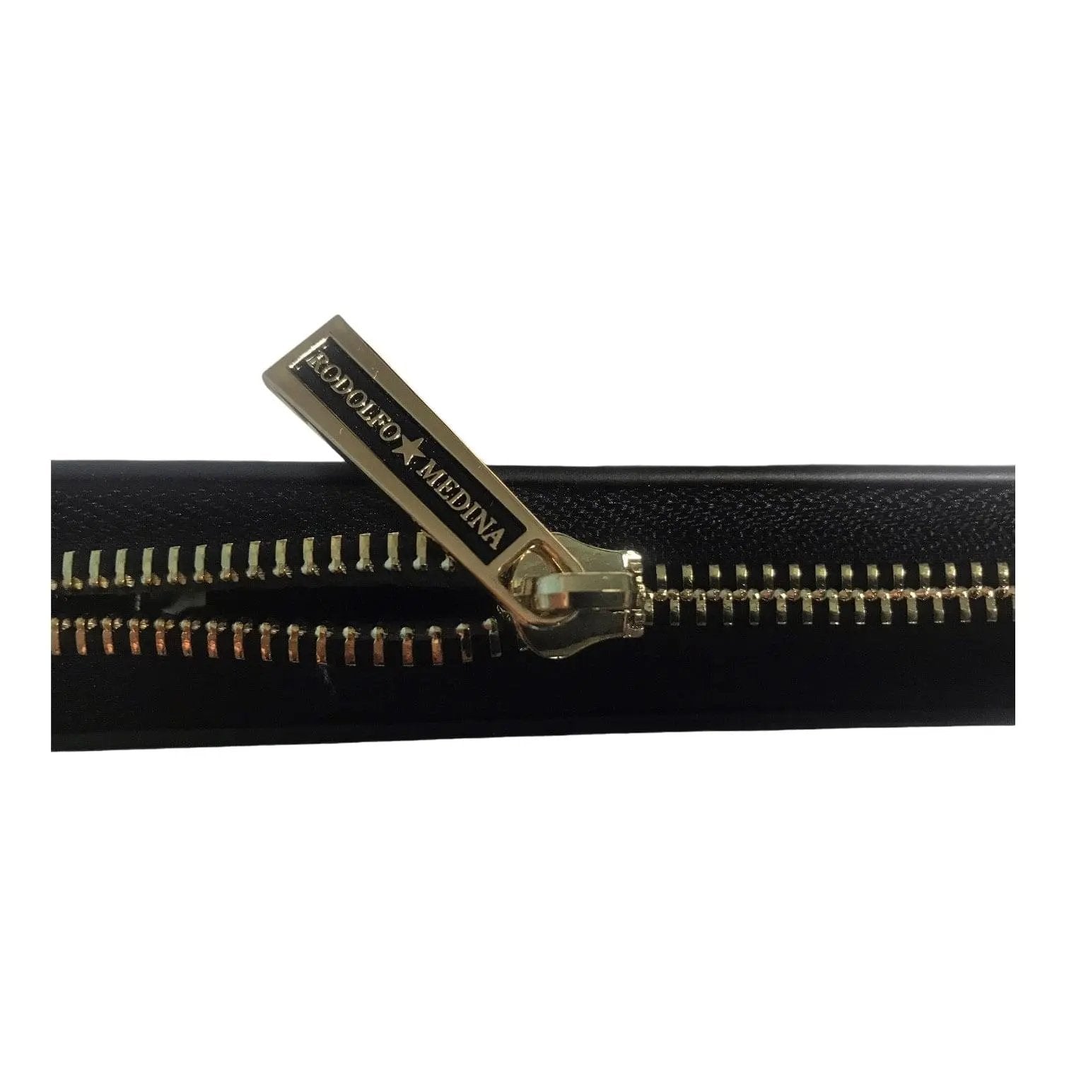 LEATHER CROSS ZIP WALLET Rodolfo Medina