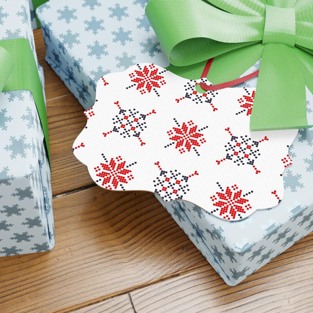 Holiday Aluminum Ornaments, 1pcs